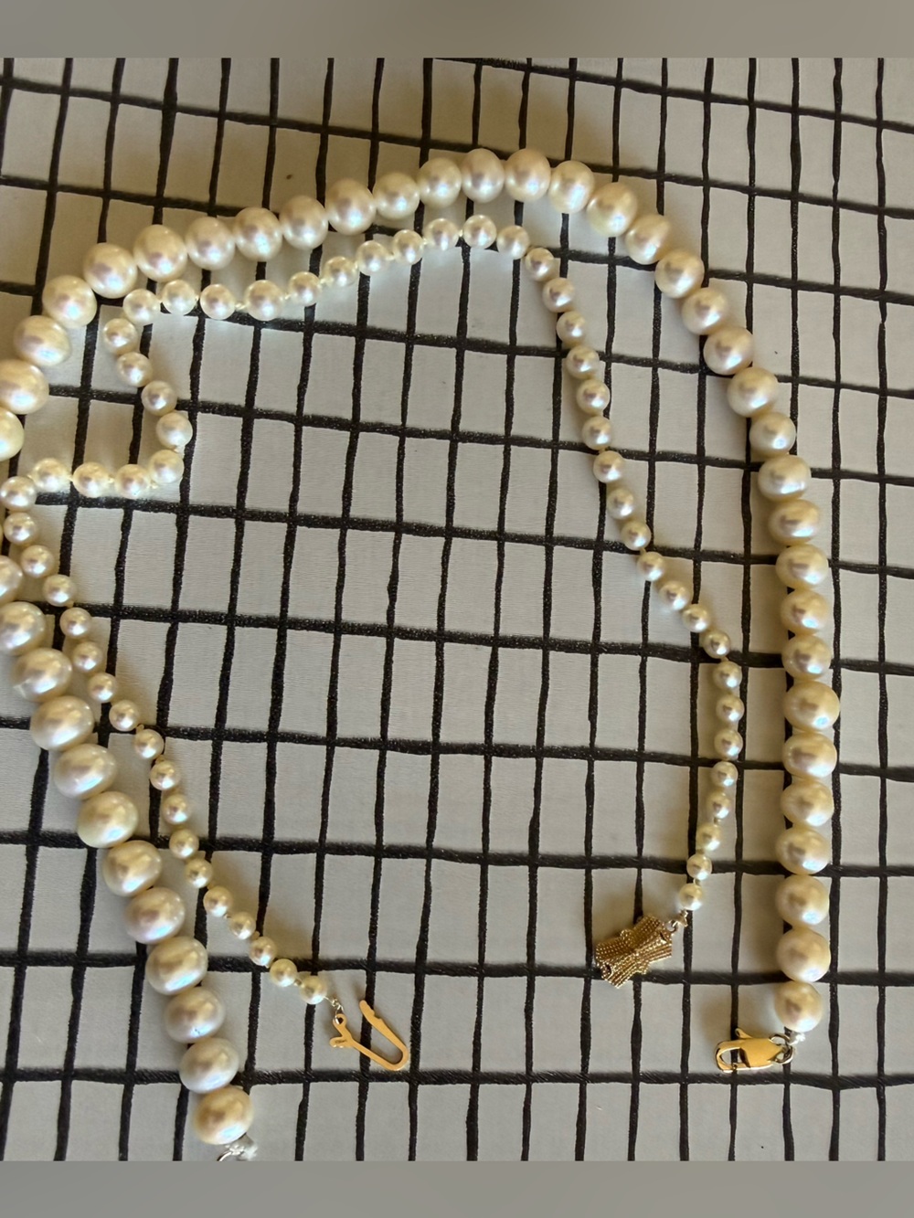 AAA fresh water Pearl Necklace - Luster comparable to Mikimoto 9mm to 10mm